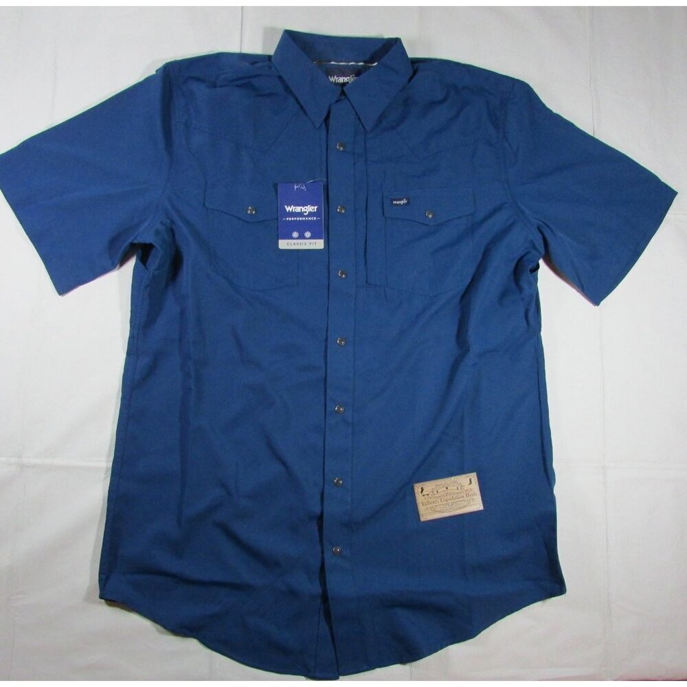 Wrangler Men's LT Short Sleeve Performance Solid Snap Shirt Blue 112369424